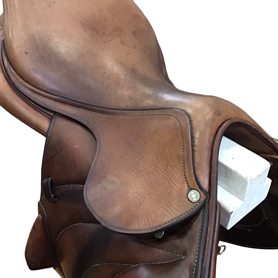 17.5" Antares Monoflap Medium/Wide Used Hunter/Jumper Saddle - H