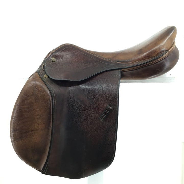 17.5" Beval used close contact saddle B