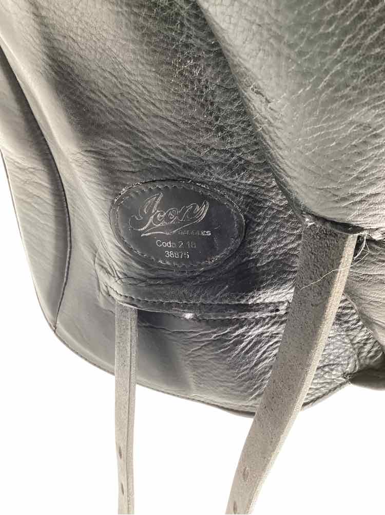 18" Custom Saddlery wool flocked mono flap shorter flap used dressage saddle