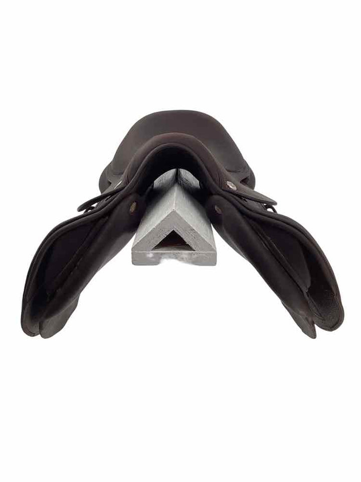14.5" CWD used close contact saddle