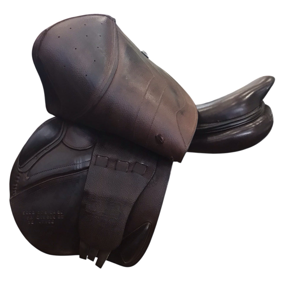 17.5" CWD SE03 Medium Used Hunter/Jumper Saddle - H