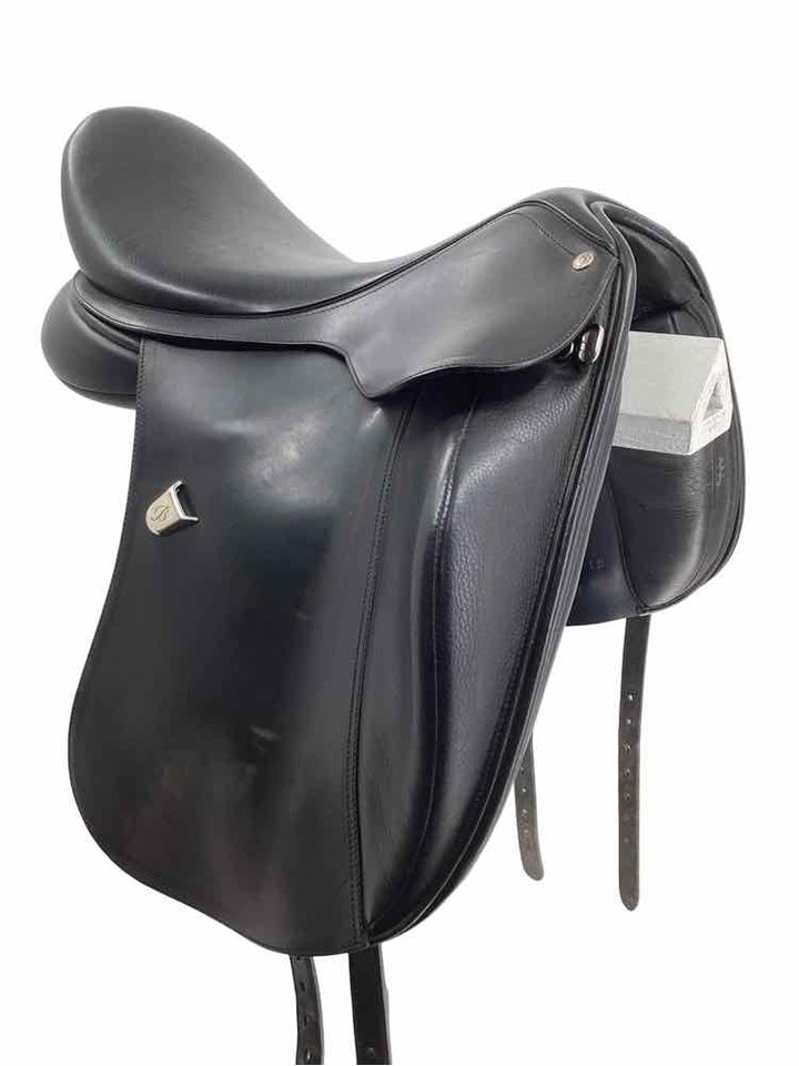 17.5" Bates used adjustable tree dressage saddle
