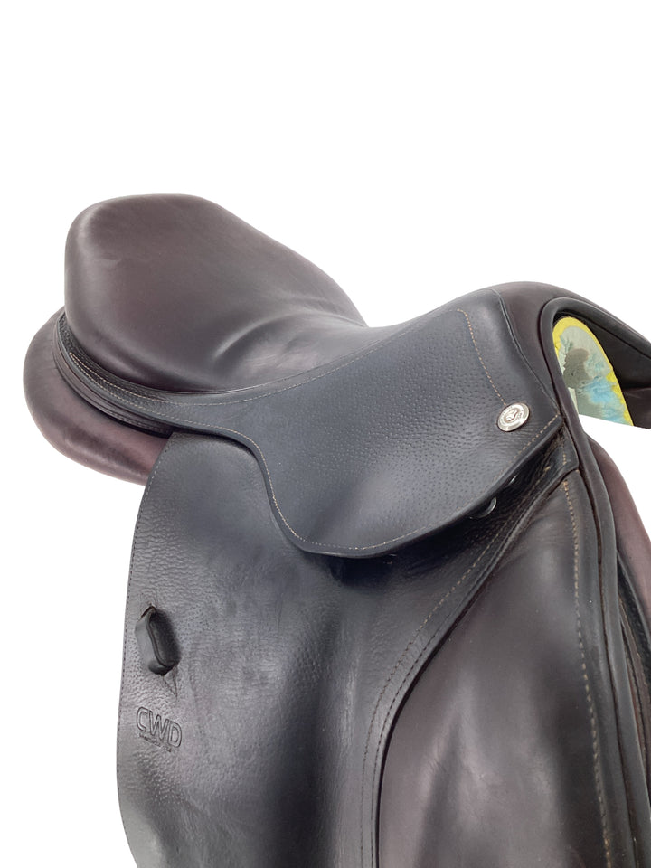 17.5" CWD used close contact saddle B