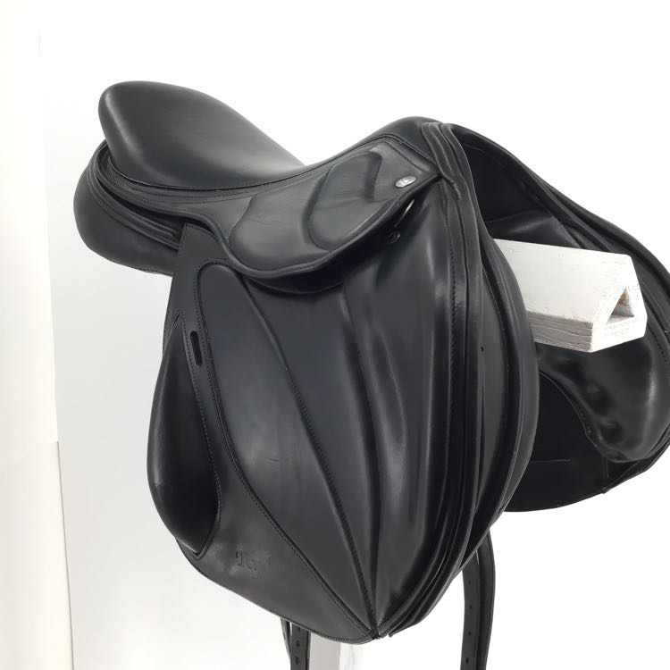 17.5" Ryder mono flap jumping saddle B