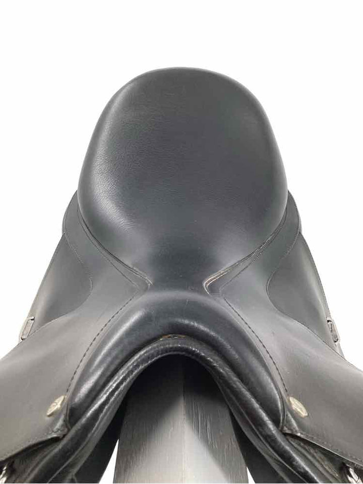 17.5" Bates used adjustable tree dressage saddle