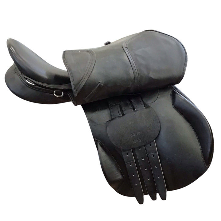 16.5" Thornhill Pro Trainer Medium Used All Purpose Saddle - H