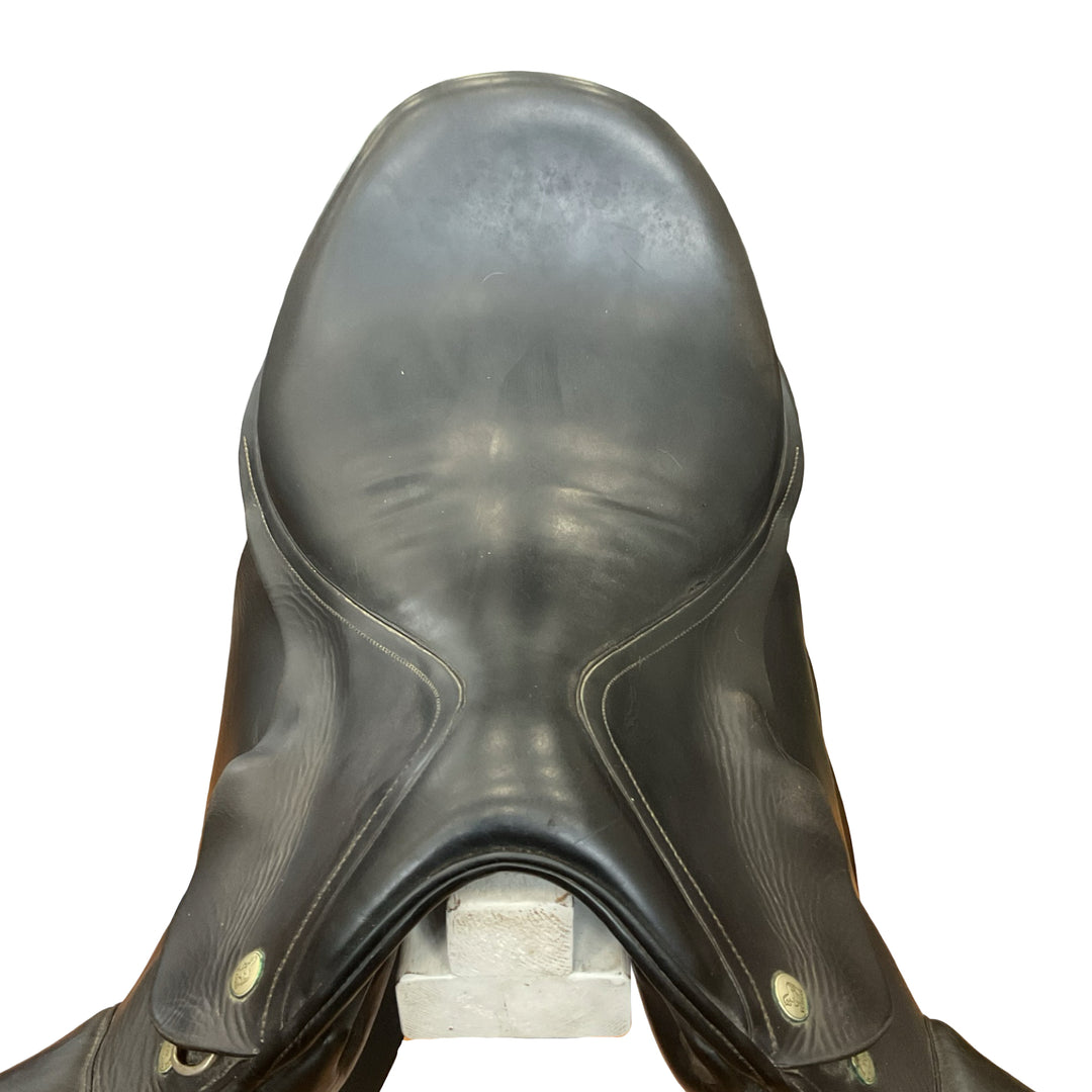17" Verhan Odyssey Wide Used Dressage Saddle