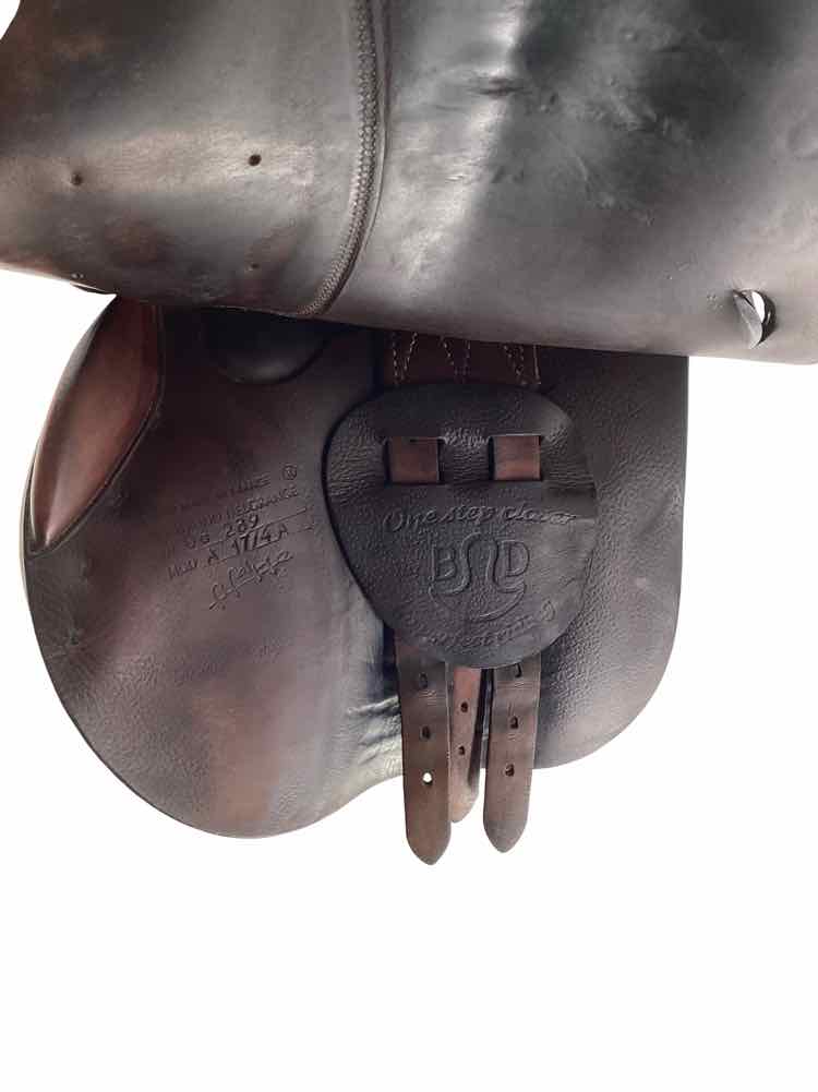 17" PJ Delgrange used close contact saddle
