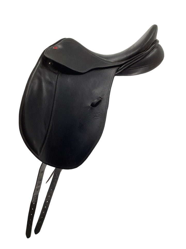 17.5" Courbette used dressage saddle