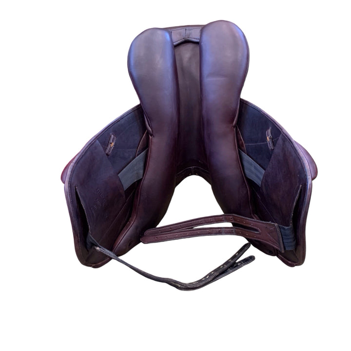 18" Dover Circuit Premier Medium/Wide Used Hunter/Jumper Saddle - H