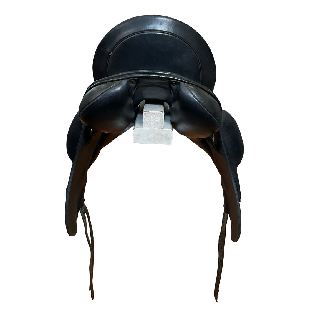 17.5" Schleese Link II Size 2 Med/Wide Used Dressage Saddle