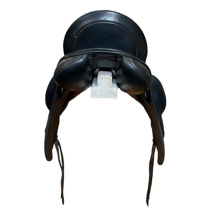 17.5" Schleese Link II Size 2 Med/Wide Used Dressage Saddle
