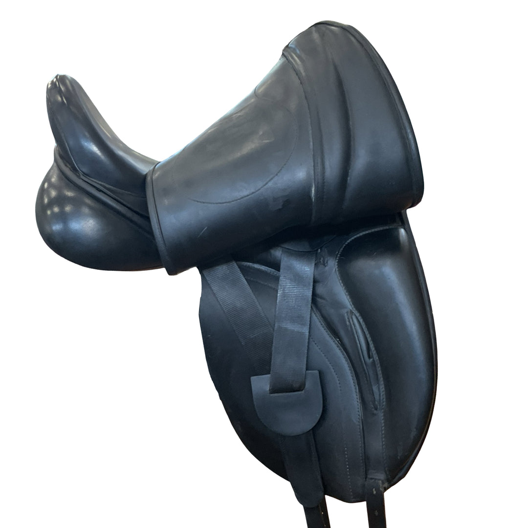17" Hulsebos Dress CC Med/Wide Used Dressage Saddle