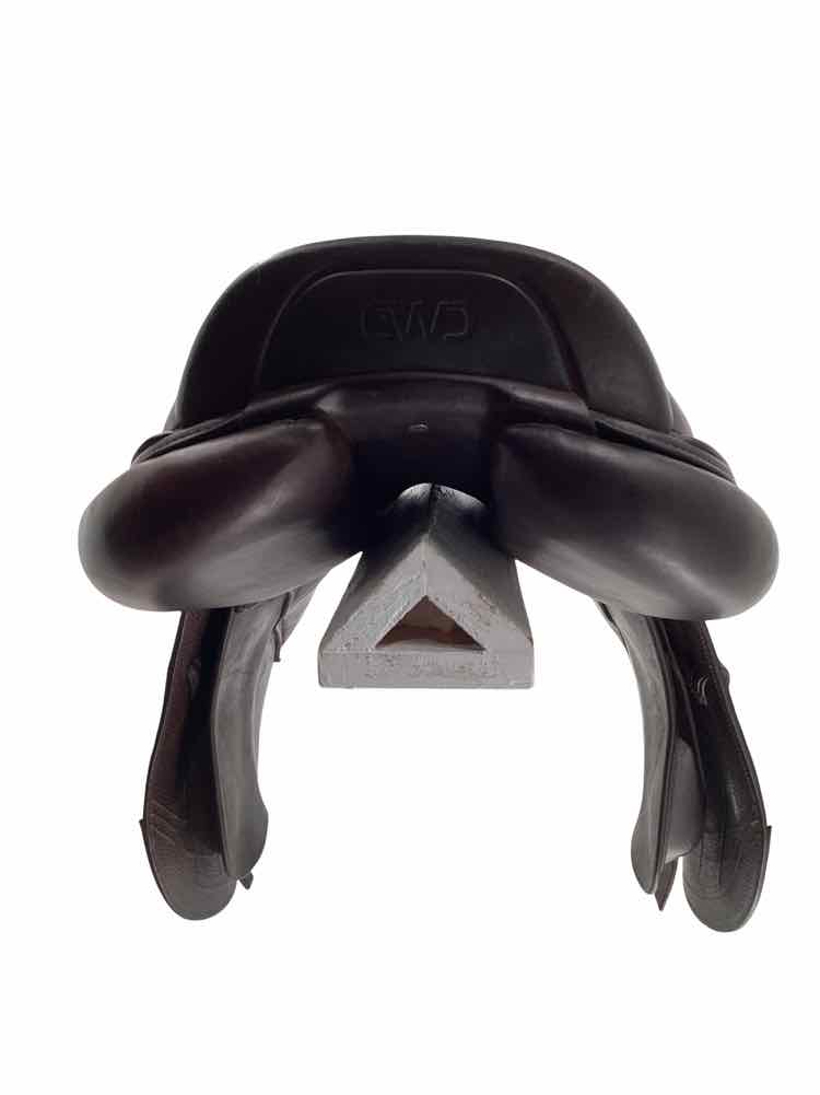 18" CWD Hunter Mademoiselle used close contact saddle