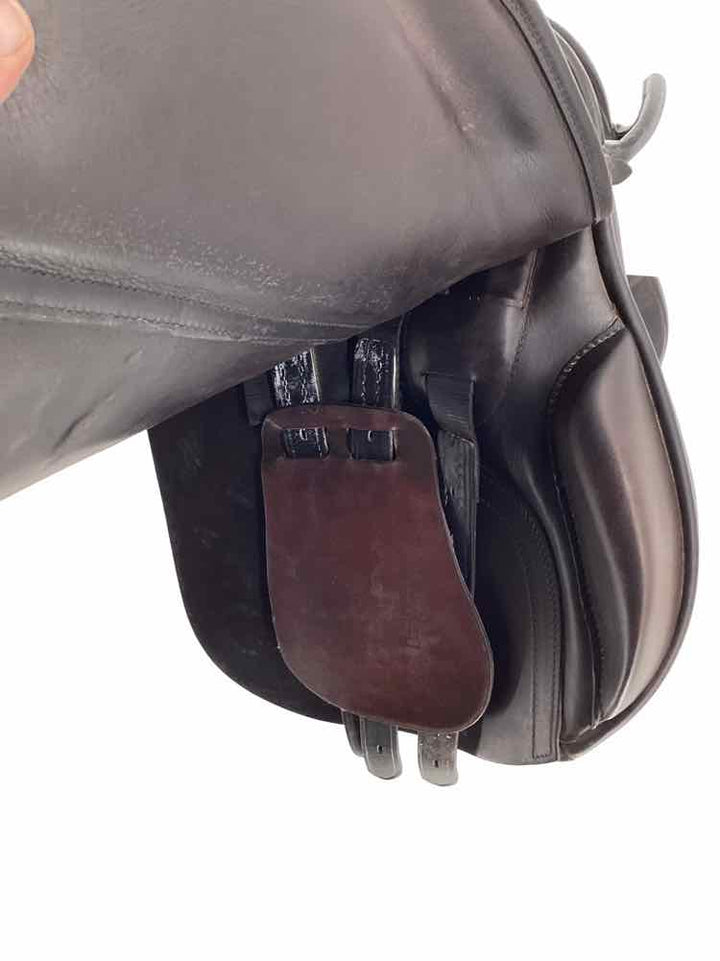 17.5" Albion Legand used all purpose saddle B