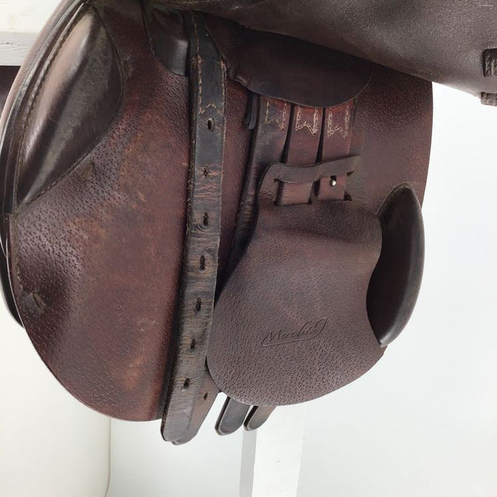 17" Prestige Meridith used close contact jumping saddle B