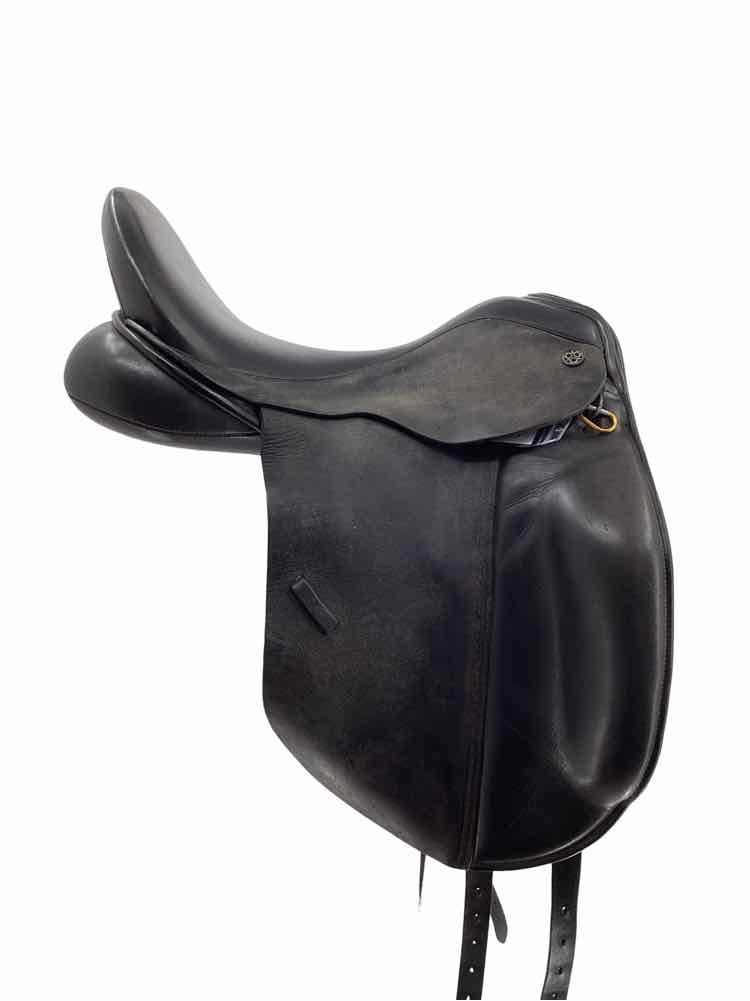 18" Trilogy used dressage saddle B