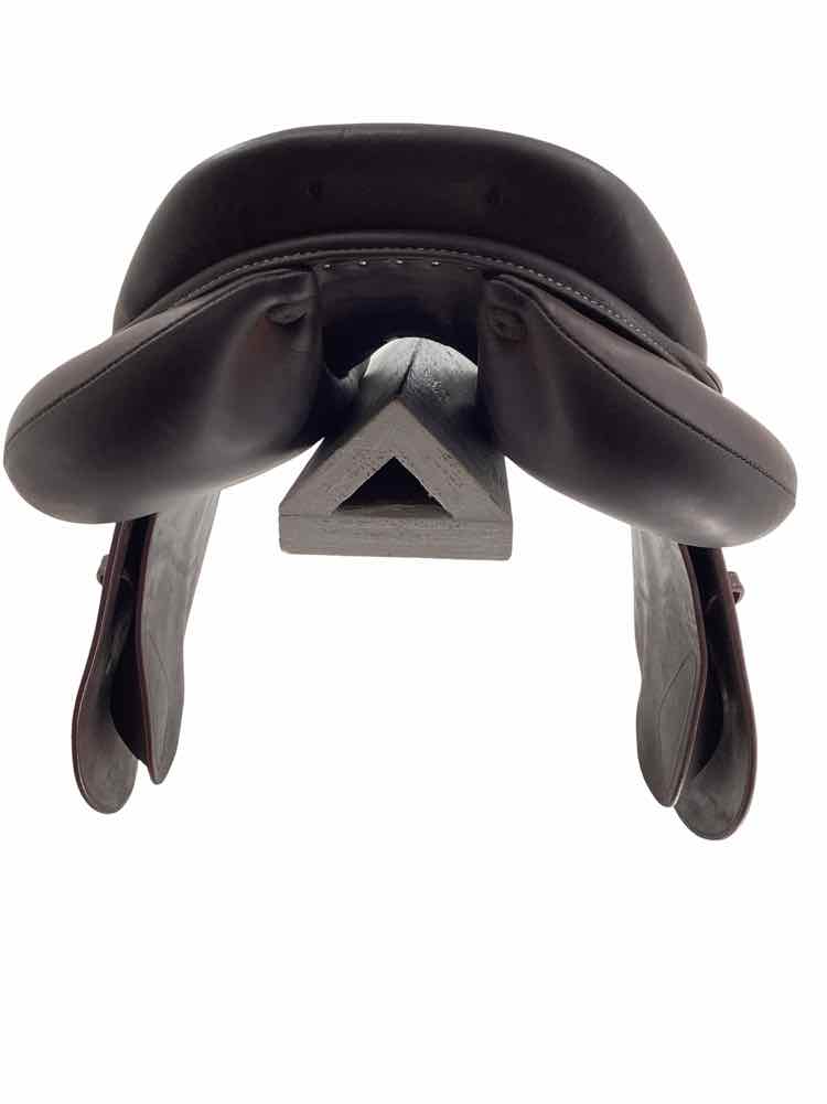 16.5" Devoucoux used close contact saddle has cover B