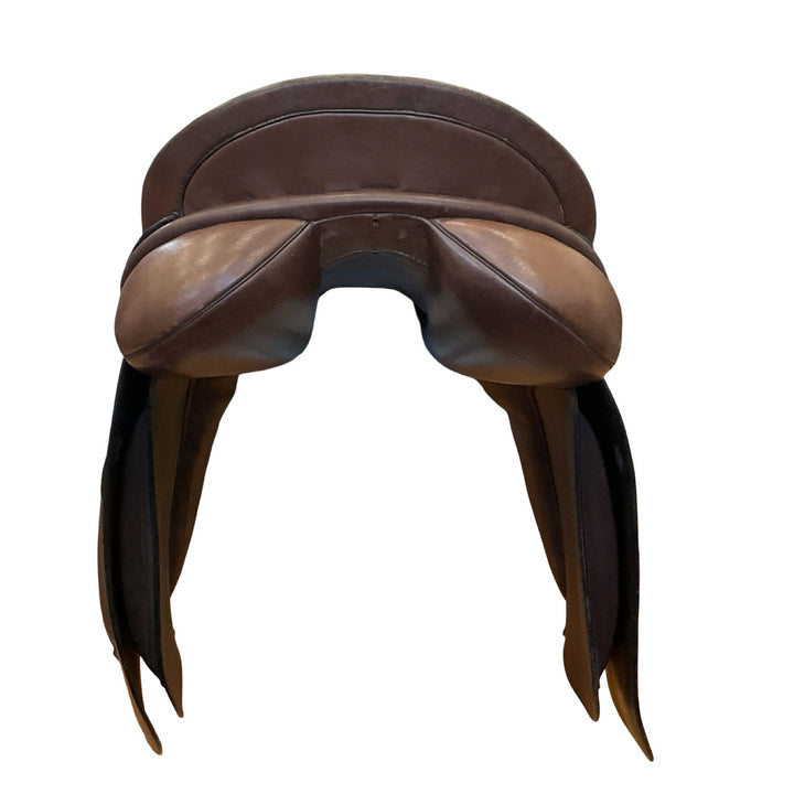 18" Derby House Wide Used Dressage Saddle