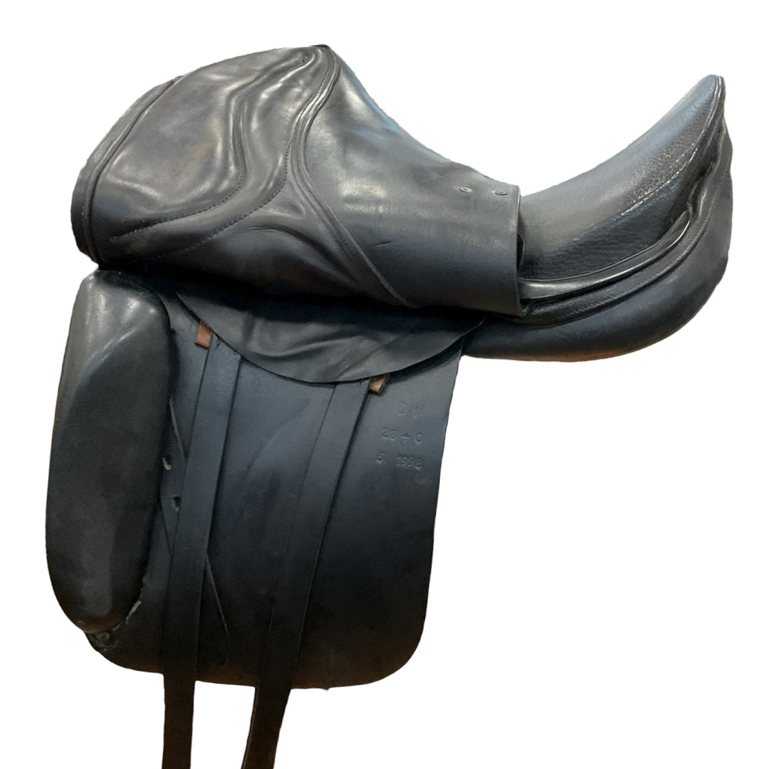 16.5" Custom Saddlery/Spirig 1874 28cm Med/Narrow Used Dressage Saddle - H