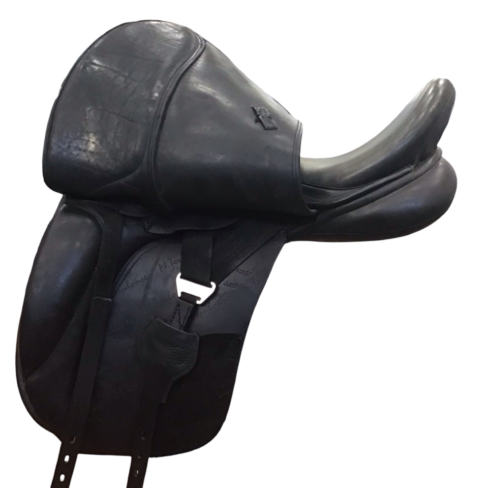 17.5" M. Toulouse Aachen Medium Used Dressage Saddle - H