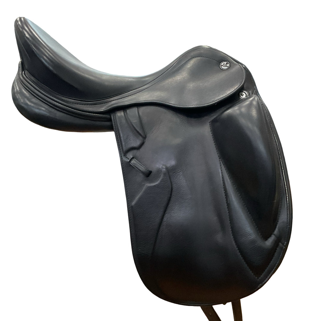 17" Prestige X Optimax-K 32cm Med/Narrow Used Dressage Saddle