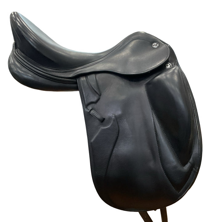 17" Prestige X Optimax-K 32cm Med/Narrow Used Dressage Saddle