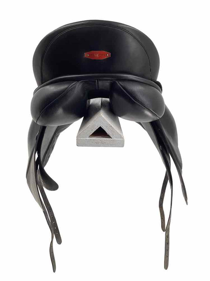 18" Hastilow Concept adjustable tree wool flock used dressage saddle