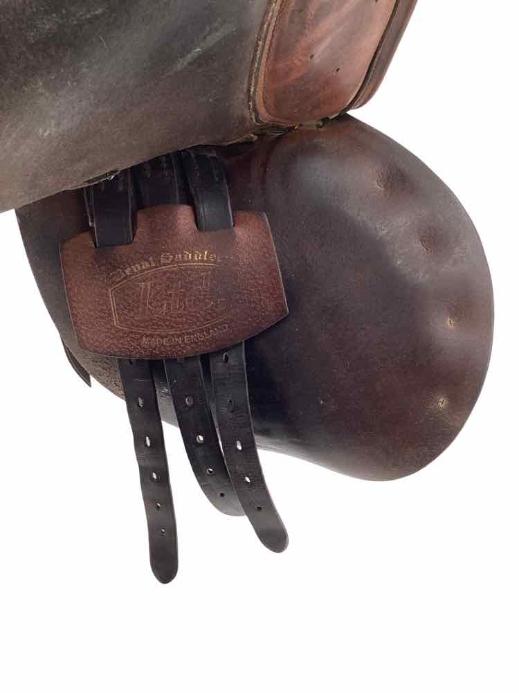 17" Beval LTD saddle used close contact saddle B