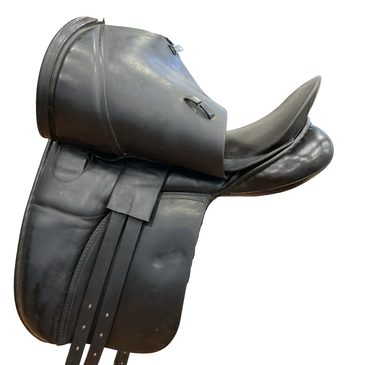 16.5" Unbranded Adjustable Crank Used Dressage Saddle - H