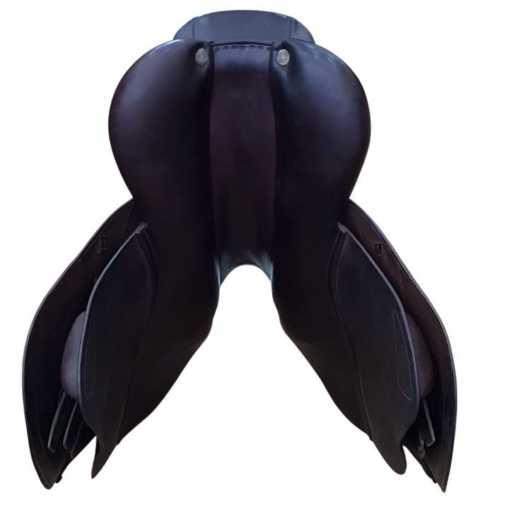 17" CWD SE02 Medium Used Hunter/Jumper Saddle - H