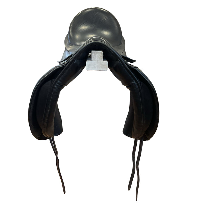 17.5" Cliff Barnsby The USDF Wide Used Dressage Saddle