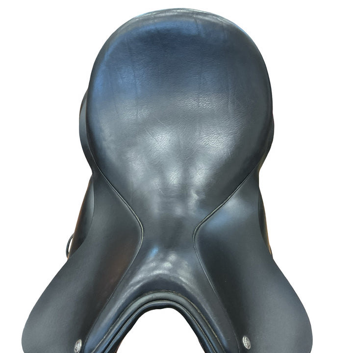 18" Custom Saddlery Steffen's Advantage Wide Used Dressage Saddle