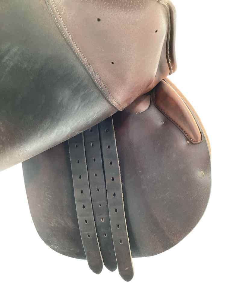 16.5" Butet used close contact saddle B