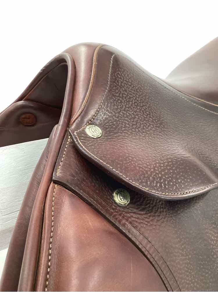 17" Arion close contact saddle