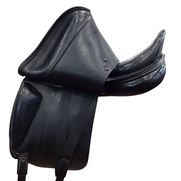 17.5" Amerigo Medium Used Dressage Saddle - H
