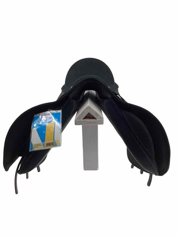 18" Wintec 2000 all purpose saddle
