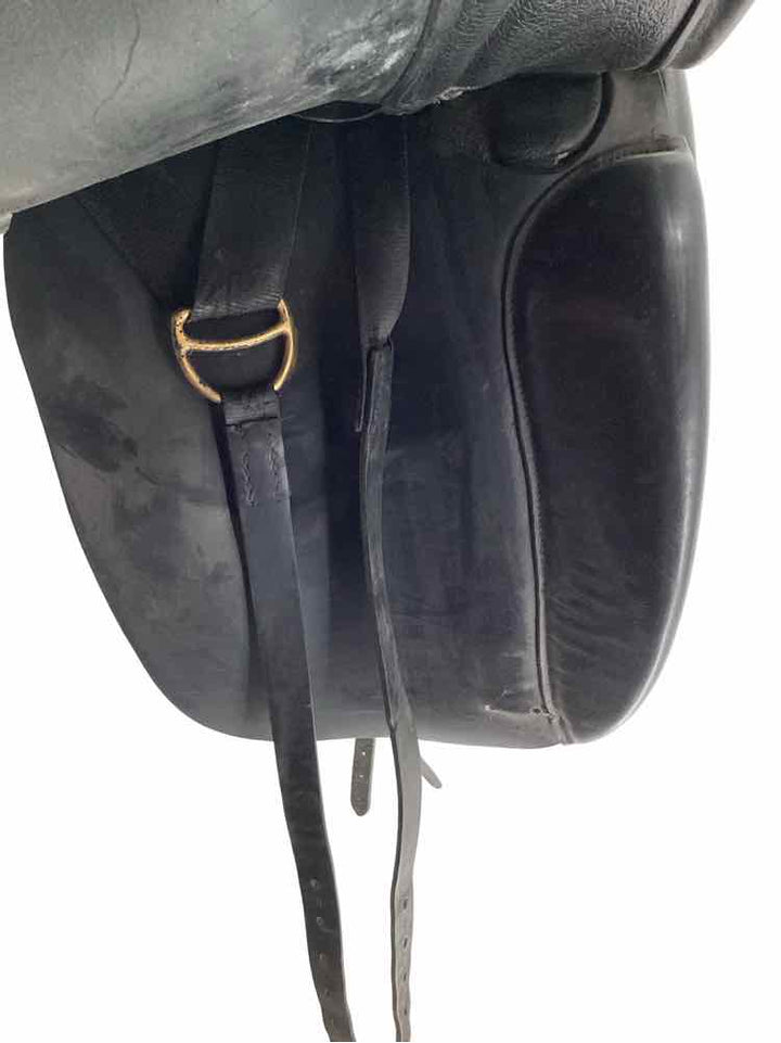 17.5" Lazer used dressage saddle
