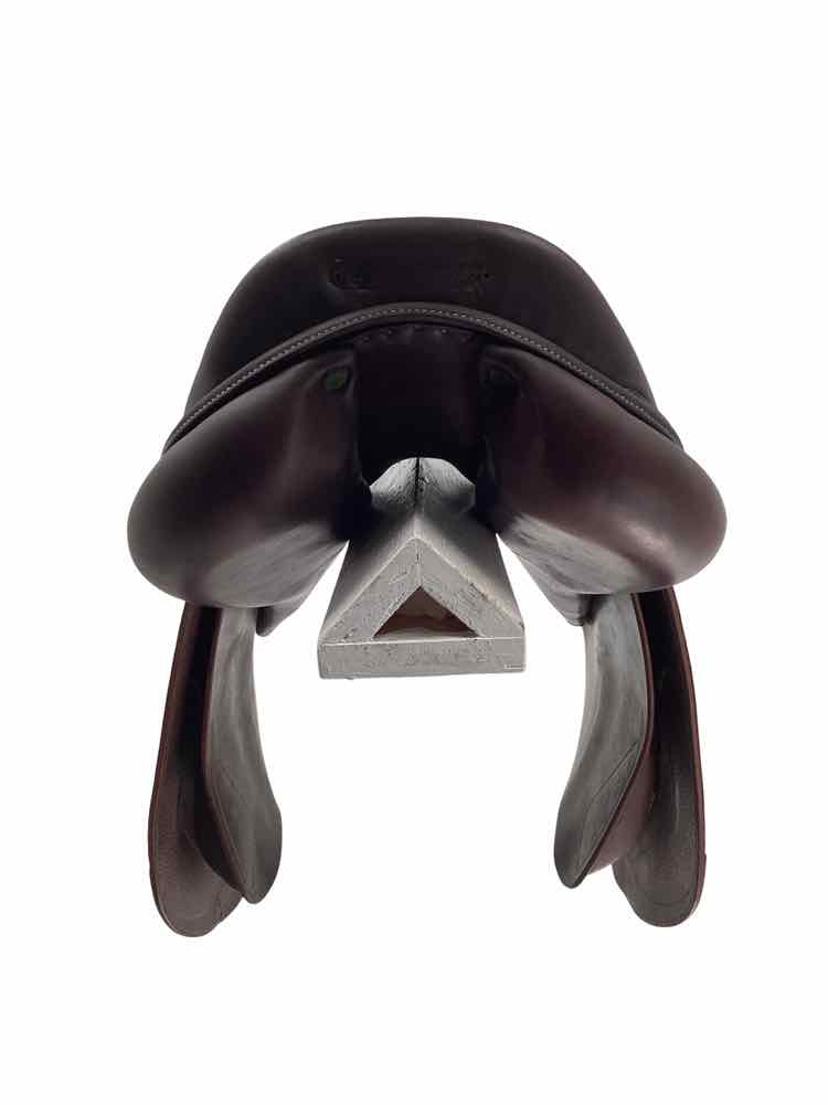 17" Devoucoux used close contact saddle