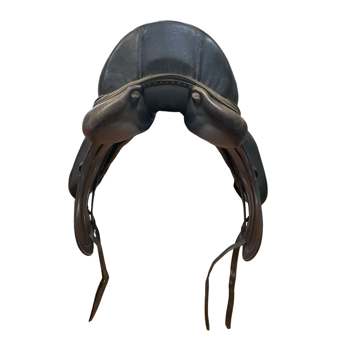 17.5" CWD SE08 Medium Used Dressage Saddle