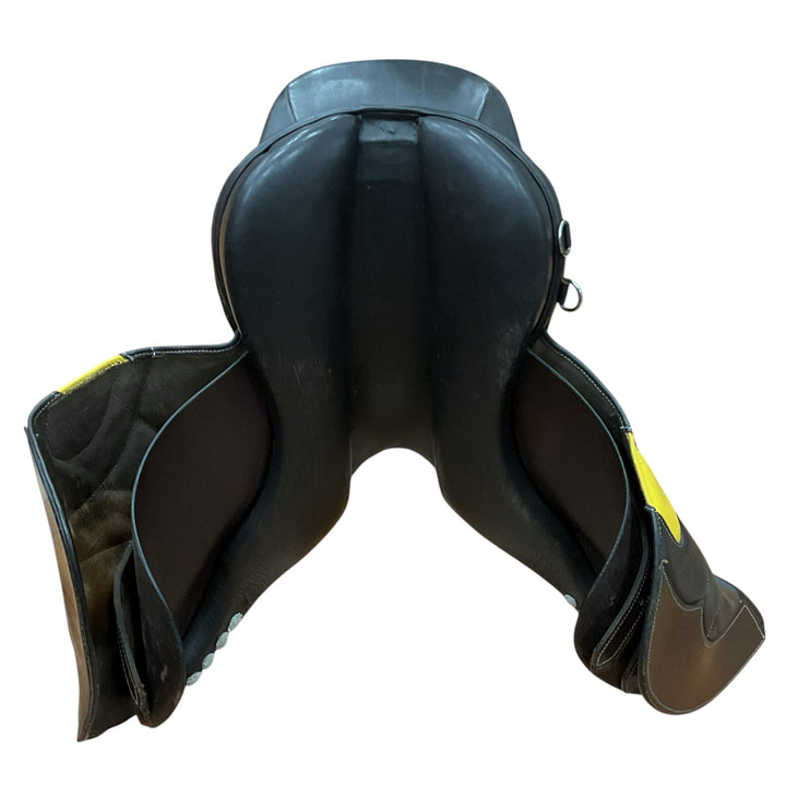 18" Unbranded X-Wide Used Hunter/Jumper Saddle - H