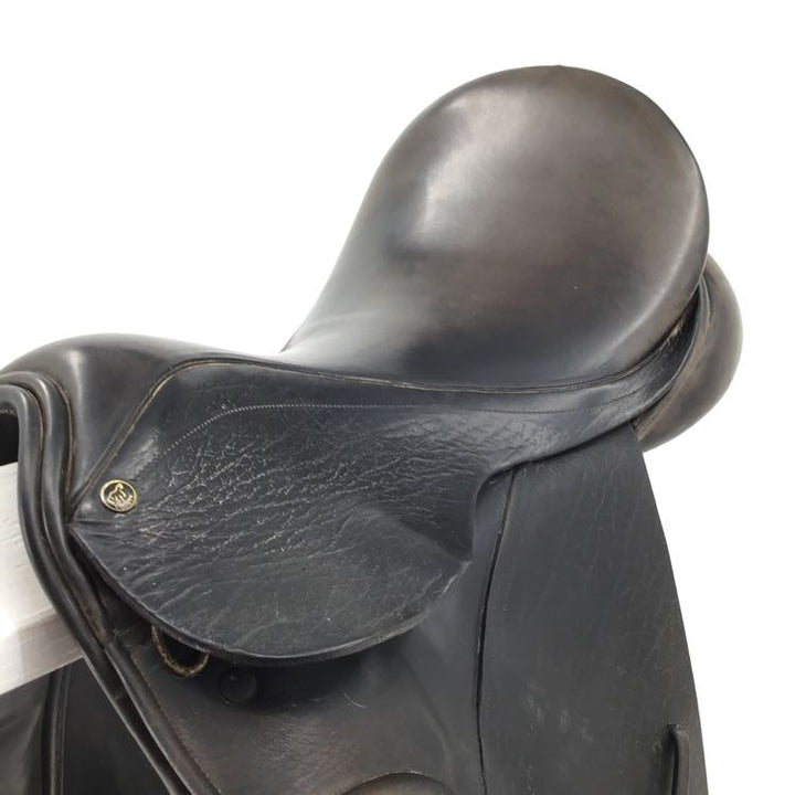 17.5" County Connection used dressage saddle B