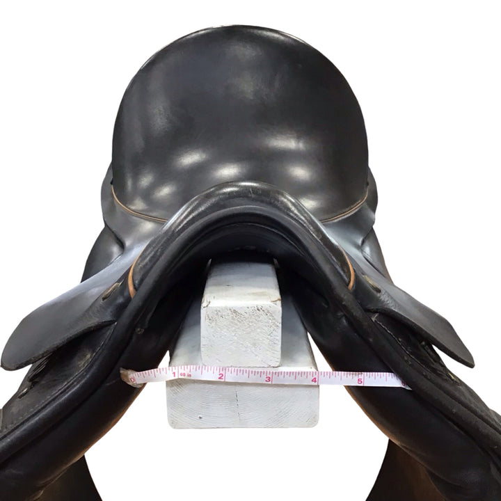 17" Crosby Prix St. George Wide Used Dressage Saddle - H