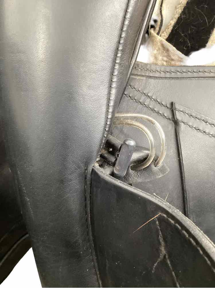 16.5" Jes Ride International used close contact saddle