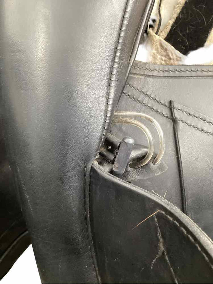 16.5" Jes Ride International used close contact saddle
