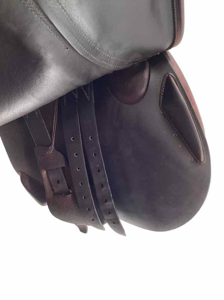 17" Antares evolution used close contact saddle