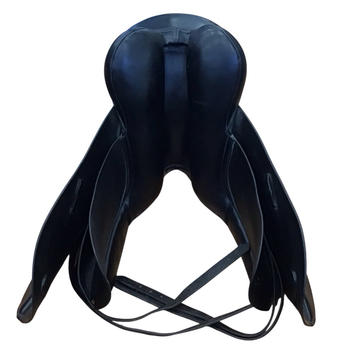 17" County Connection Medium Used Dressage Saddle - H