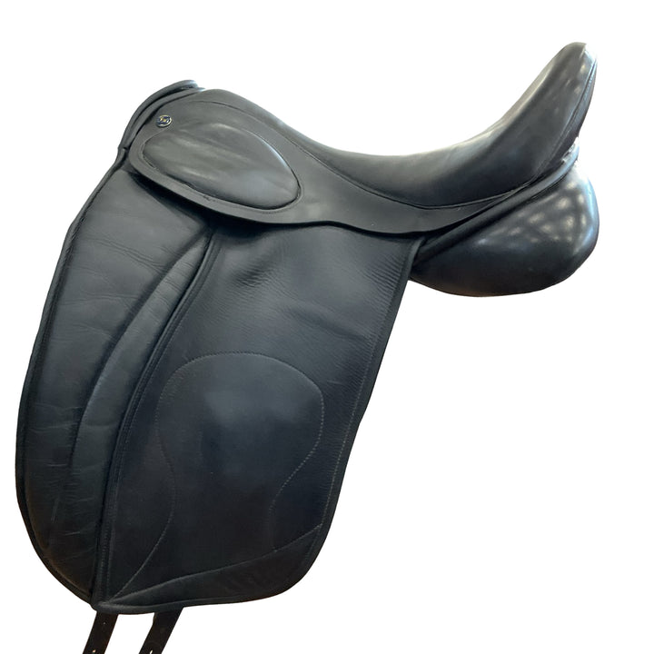17" Hulsebos Dress CC Med/Wide Used Dressage Saddle