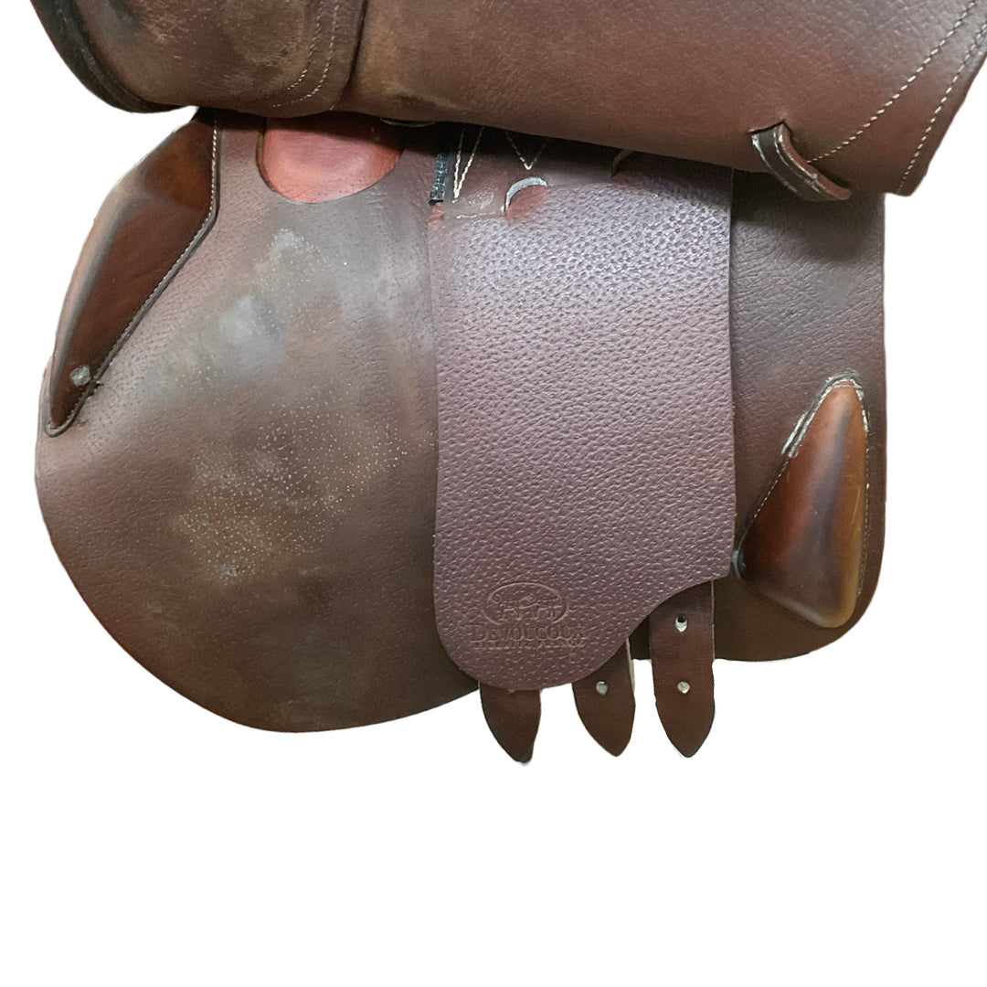 17.5" Devoucoux Socoa Medium Used Hunter/Jumper Saddle