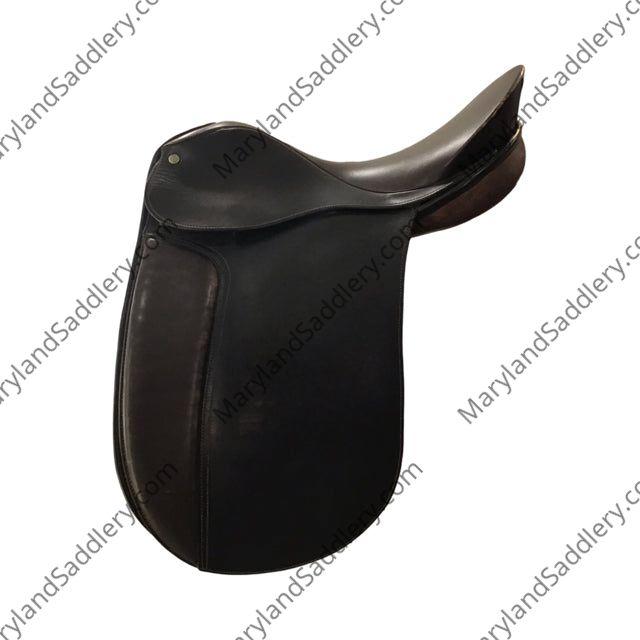 17" Crosby Corinthian Medium Narrow Tree Used Dressage Saddle - C